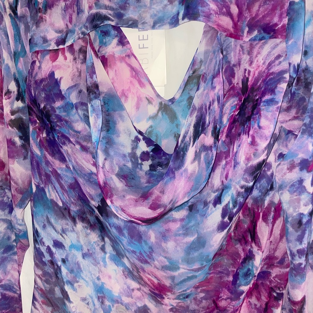 Silk Floral Print Dress Shirt With Ties & Cutout In The Back By Abi Ferrin New - Picture 9 of 16